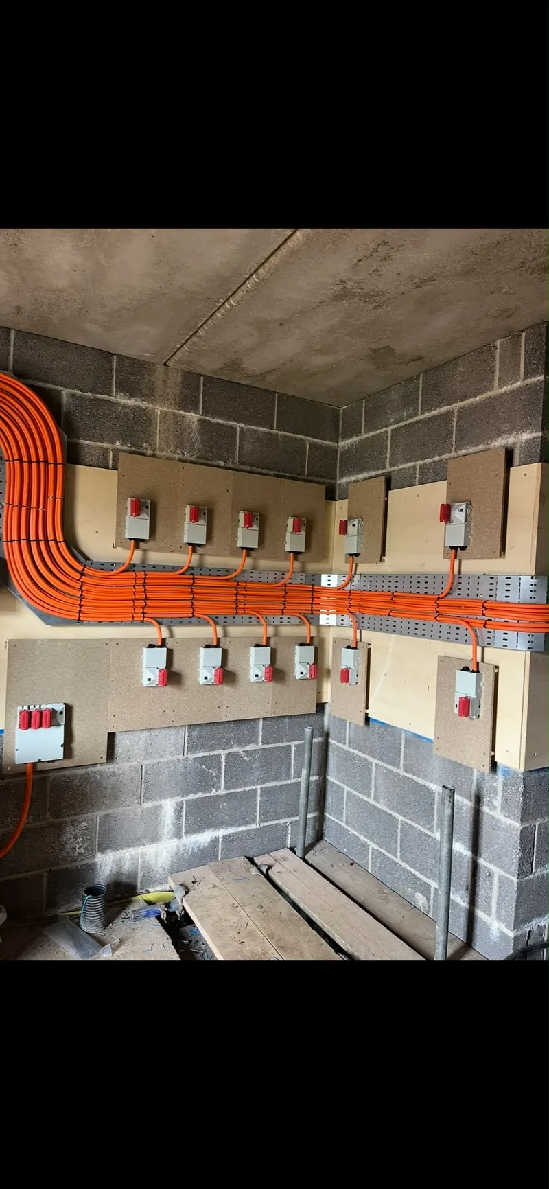 MSDB cable runs by Aquamain
